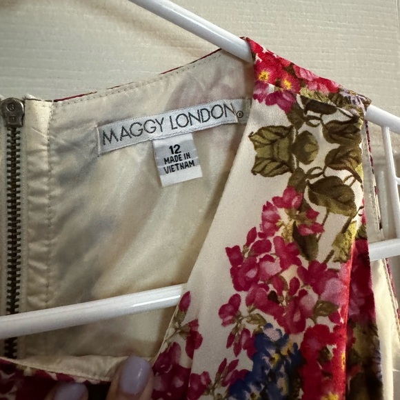 Maggy London floral dress - Picture 2 of 4